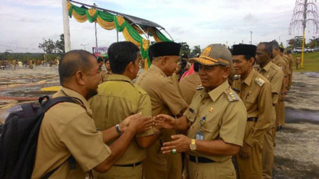 Bupati Harris Pimpin Apel Hari Pertama Kerja pasca Libur Lebaran