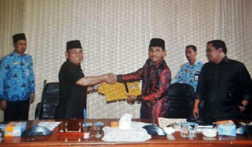 Bupati Pelalawan HM Harris Tanda Tangani Nota Kesepakatan RPJMD 2016-2021