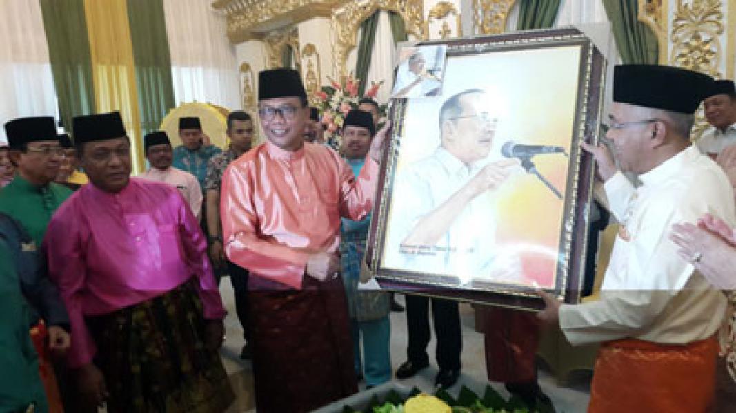 Bupati dan Wakil Bupati Rohil Lebaran ke Kediaman Gubri