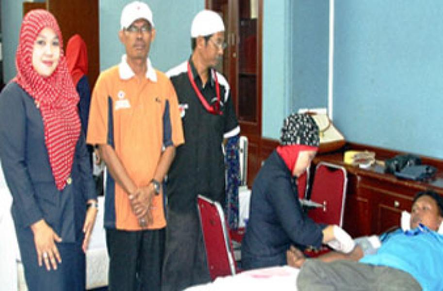 Dari Lokasi Tak Layak Hingga Ambulance Butut, UTD PMI Pelalawan Tetap Jalankan Tugas