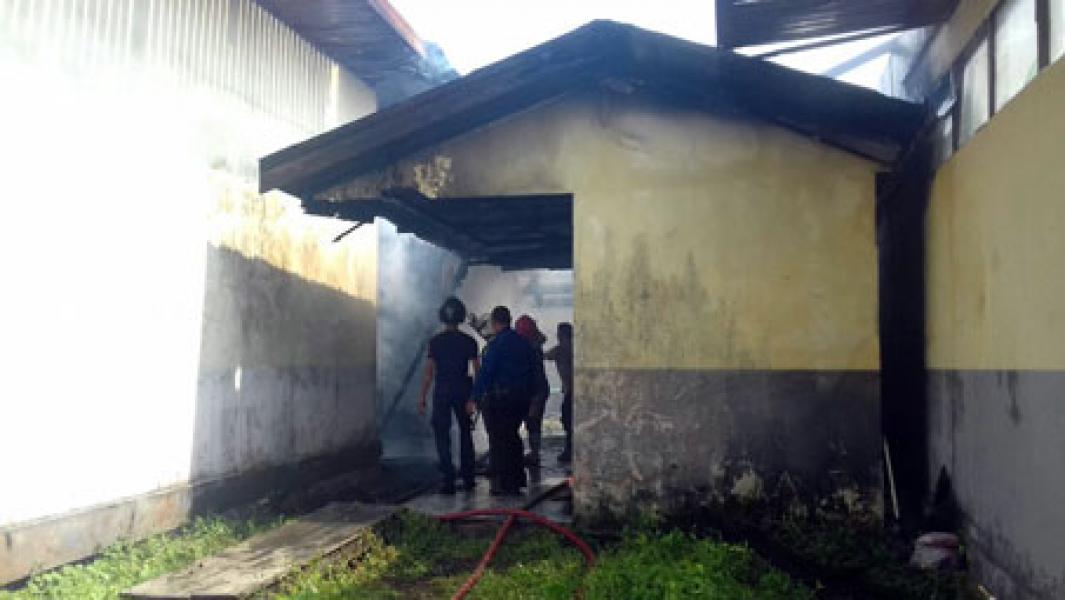 Eks Gedung SMAN 1 Tembilahan Nyaris Ludes Terbakar, Ini Penyebabnya