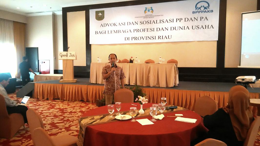 Kementerian PP-PA Bersama BPPPAKB Riau Sosialisasikan Program Three Ends
