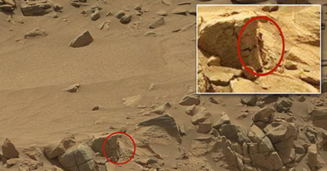 NASA Tangkap Penampakan Alien Humanoid di Mars