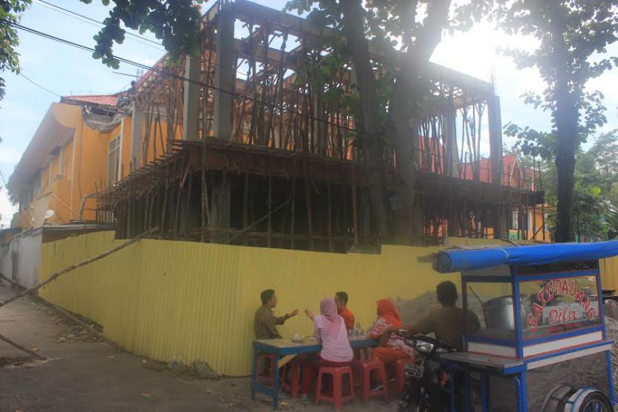 Oknum Konsultan Proyek Pembangunan Gedung Kantor Diskes Riau Arogan!