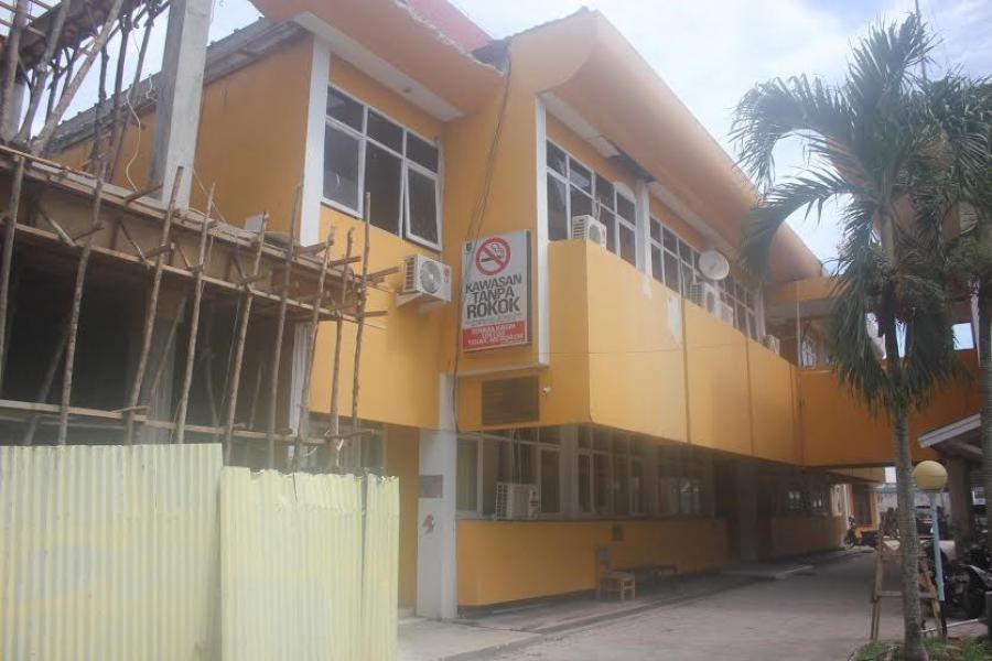 Pembangunan di Kantor Diskes Riau Tanpa Plang Nama Proyek
