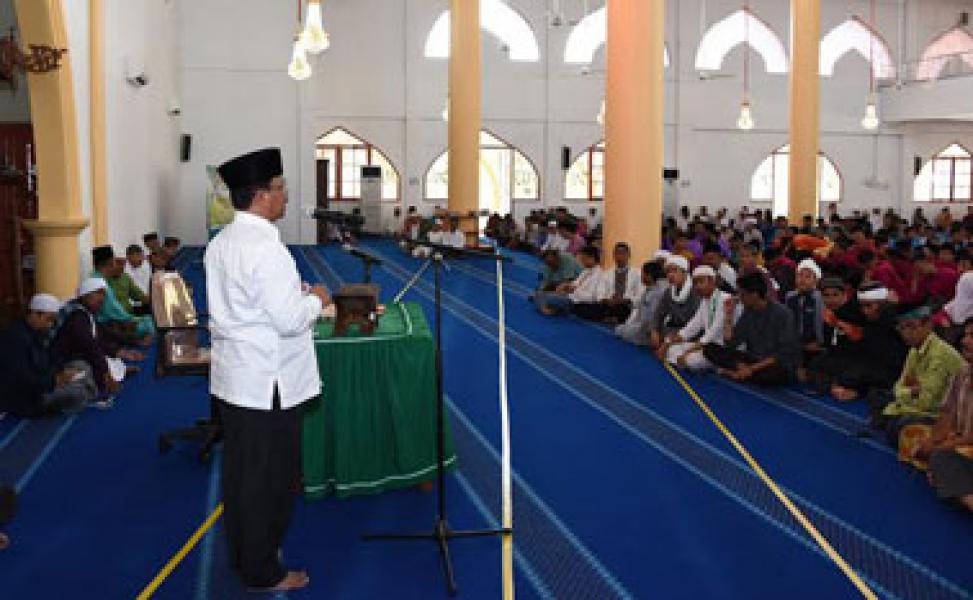 Plt Sekda Hadiri Halal Bi Halal Masyarakat Kecamatan Mandau di Masjid Raya Arafah
