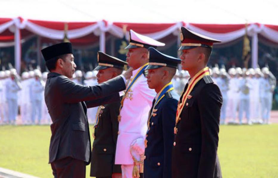 Presiden RI Lantik 720 Perwira Remaja TNI-Polri di Magelang