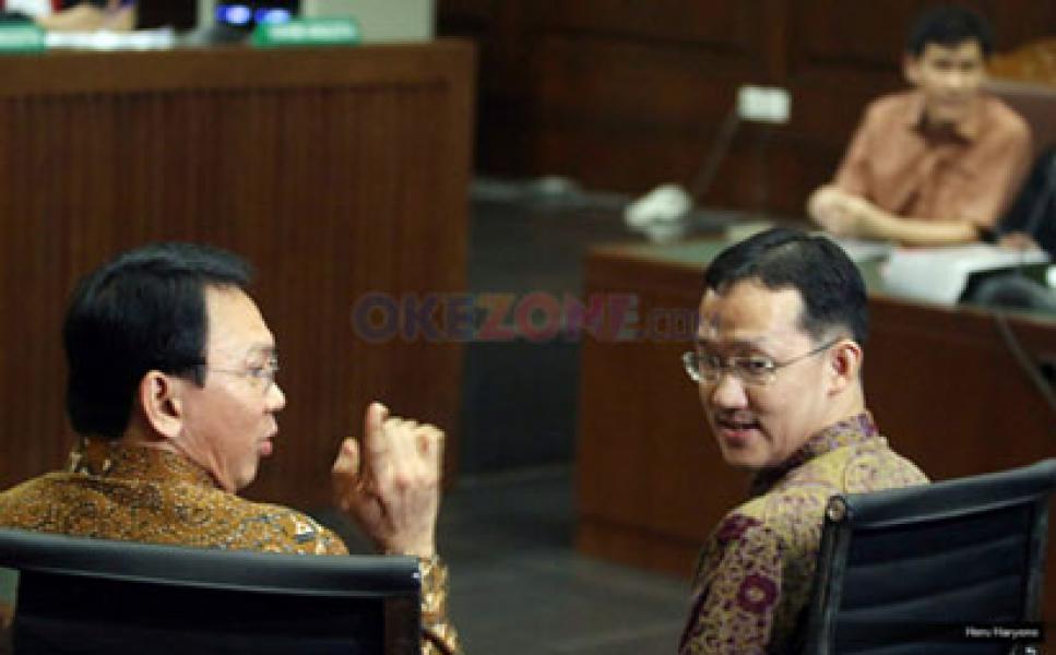 Sunny Silang Pendapat dengan Ahok di Sidang Reklamasi