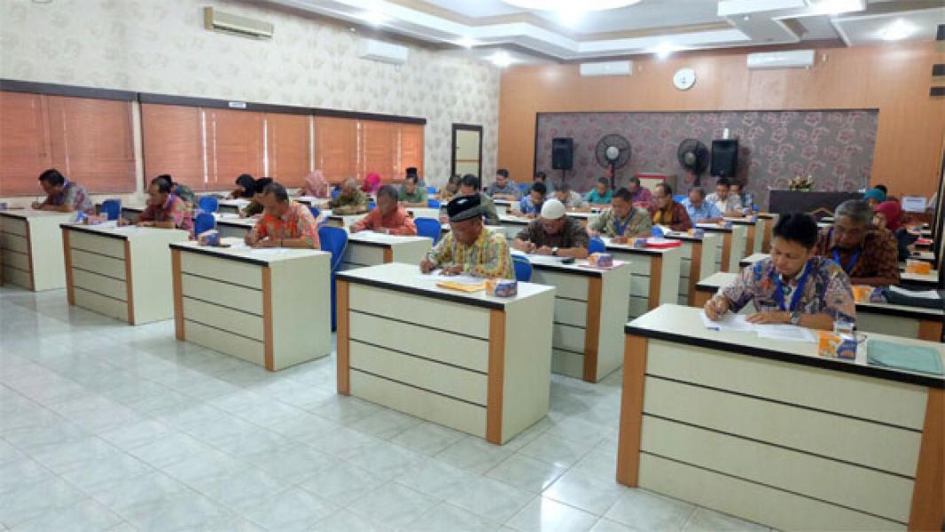 34 Pejabat Eselon II Inhil Ikuti Assessment Tahap Penulisan Makalah
