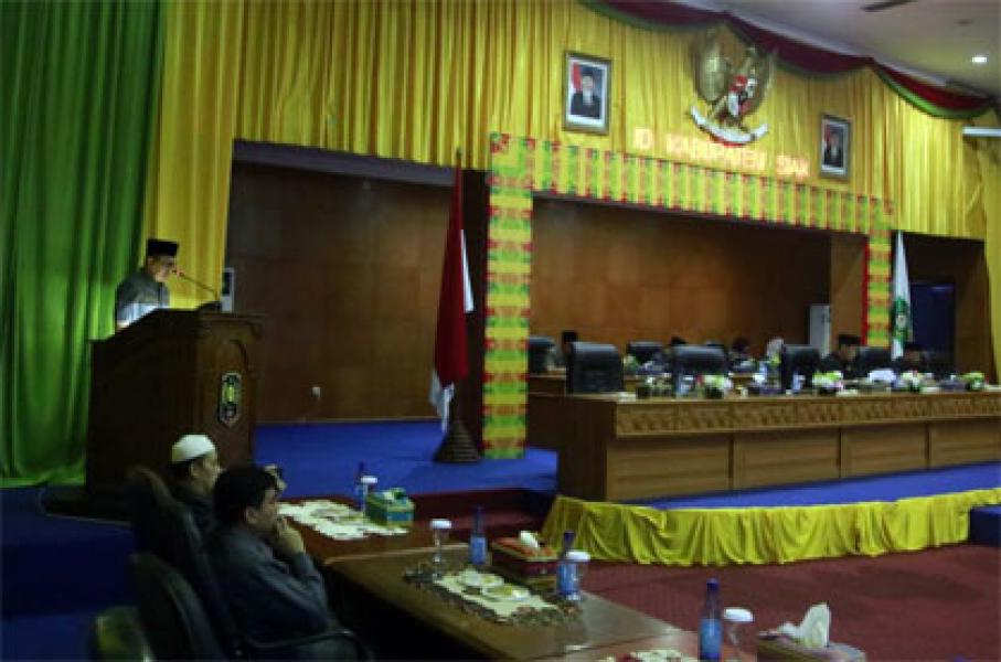 Bupati Siak Hadiri Paripurna Ranperda Inisiatif Dewan
