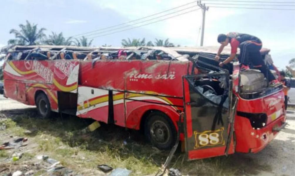 Bus Kecelakaan di Jalan Lintas Riau-Sumut, 1 Penumpang Tewas