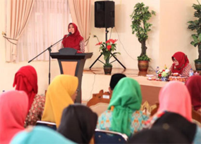 Dosen Gizi Sosialisasi Cara Pengolahan dan Penyimpanan Ikan Higienis