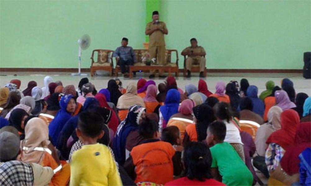 Halal Bihalal, DLH Rohil Kumpulkan Petugas Kebersihan