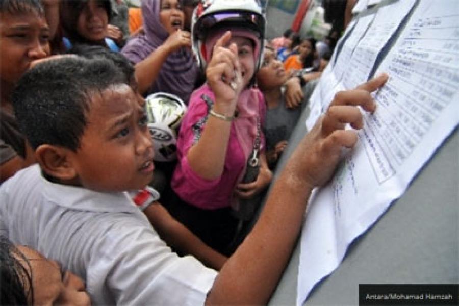 Ibu Ini Ancam Telanjang Jika Anaknya tidak Lolos PPDB
