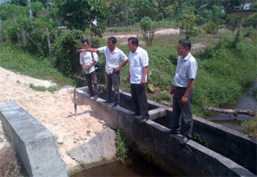 Jembatan Roboh, Aktifitas Masyarakat Desa Kampar Terganggu