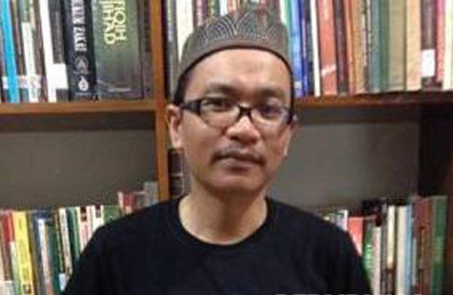 Membubarkan HMI dan HTI