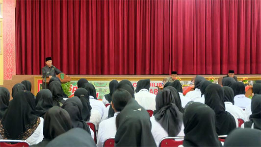 Pemkab Inhil Serahkan SK CPNS Kepada 137 PTT Kemenkes