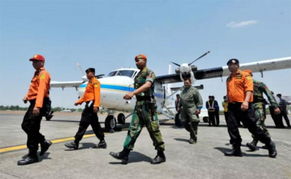 Upacara Militer Lepas Kepergian 8 Jenazah Korban Helikopter Basarnas