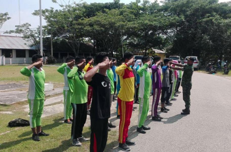 Babinsa Koramil 08/Tandun Laksanakan Seleksi Paskibra