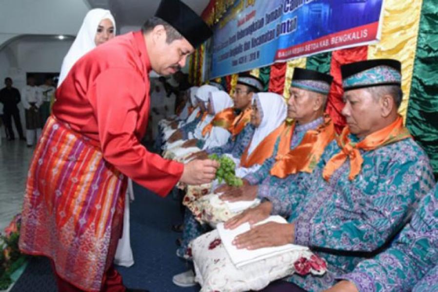 Bupati Amril Lepas 137 JCH Bengkalis dan Bantan