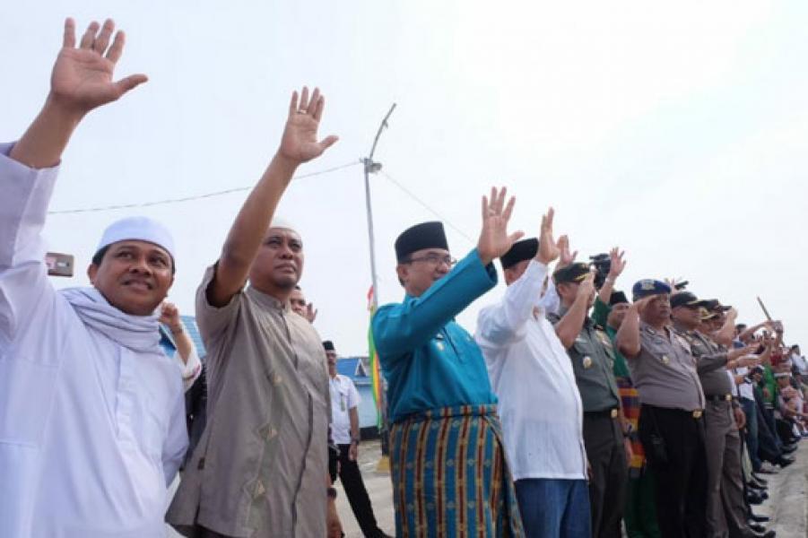 Bupati Inhil Lepas Keberangkatan 445 JCH Kloter 3 Embarkasi Batam