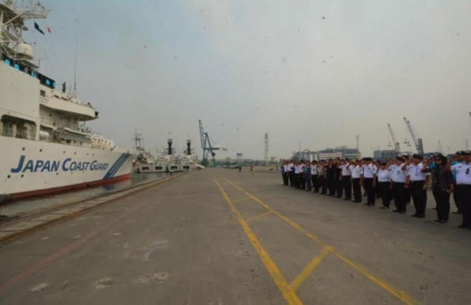 Direktur Latihan Bakamla Lepas Kepulangan JCG Tsugaru PLH-02