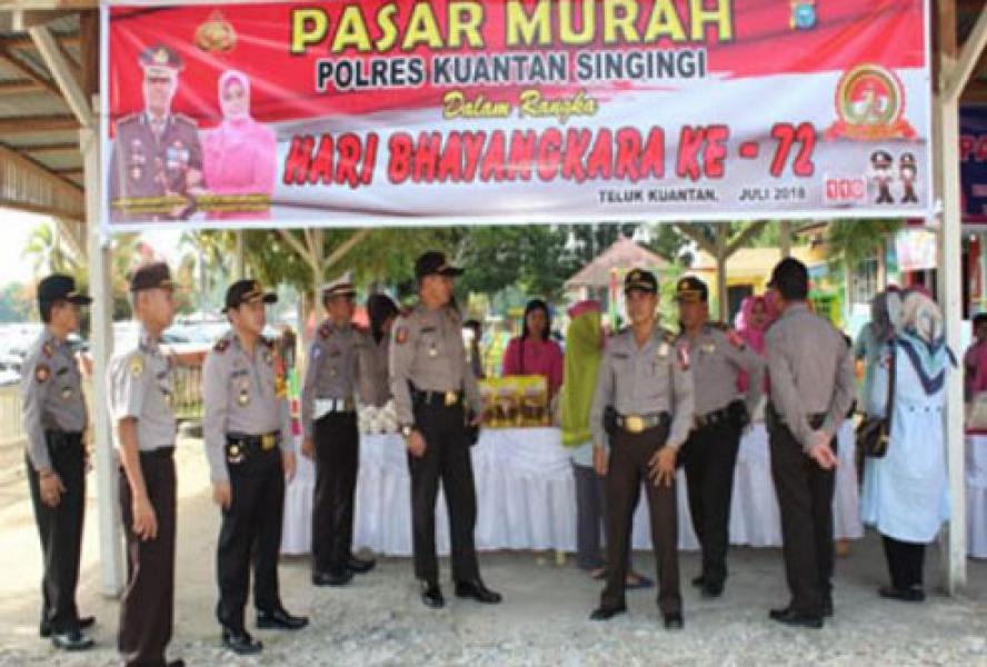 HUT Bhayangkara Ke-72, Polres Kuansing Gelar Pasar Murah