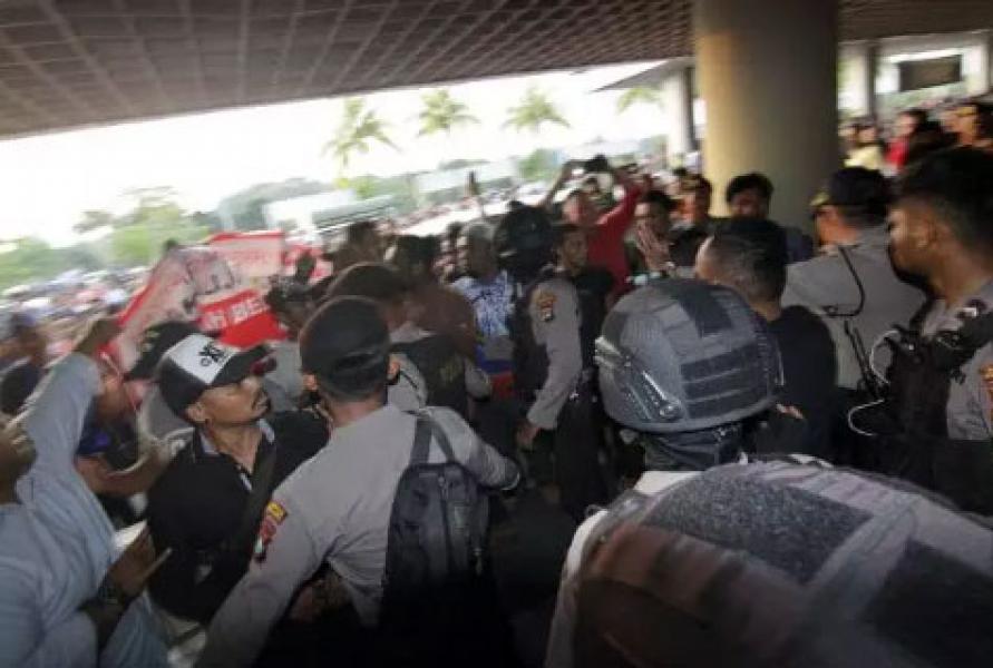 Kedatangan Neno Warisman Ditolak, Warga Batam: Jangan Ada Kegiatan Menghujat Presiden