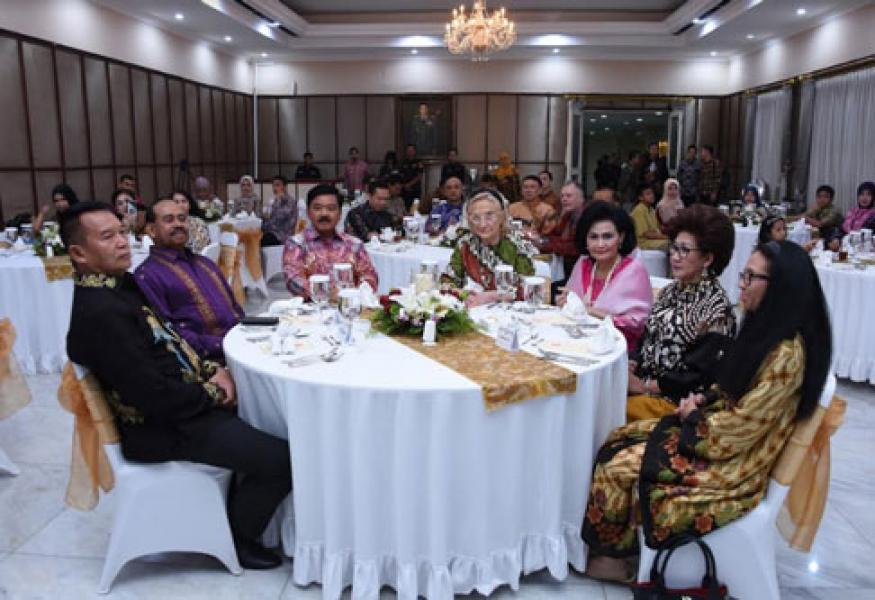Panglima TNI Jamuan Makan Malam Bersama Mrs. Jonas Marchand