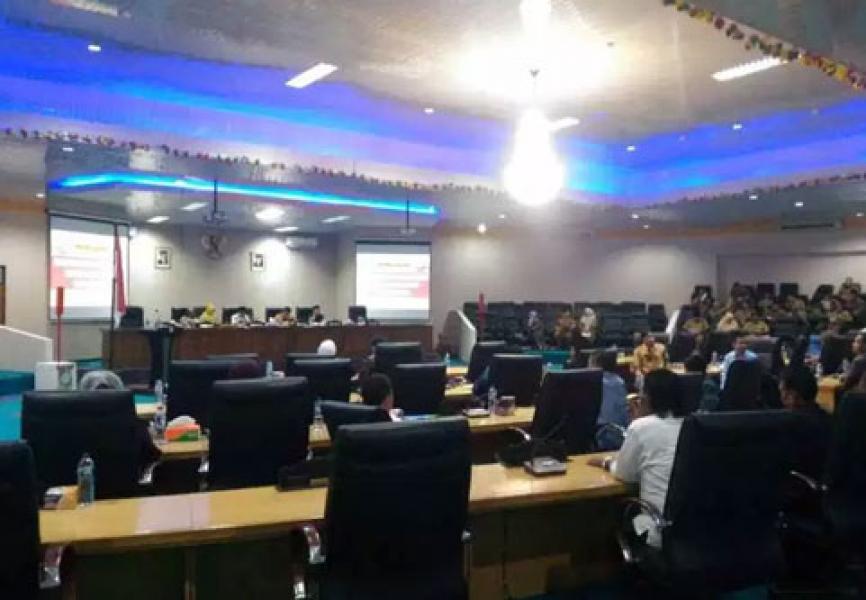 Paripurna DPRD Kampar Agenda Penyampaian Ranperda RPP APBD 2017 Molor