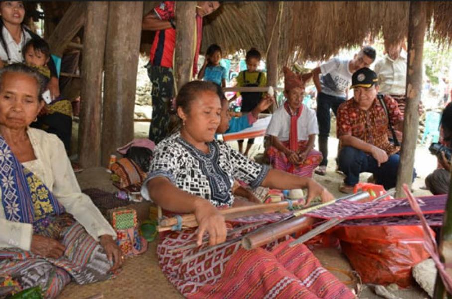 Perhatikan Budaya Perbatasan, Bakamla Hadiri Festival Fohorai Belu Kampung Adat Mata Besi