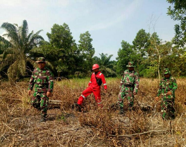 Antisipasi Karlahut, Para Babinsa Koramil 10/Kds Rutin Laksanakan Sosialisasi dan Patroli 