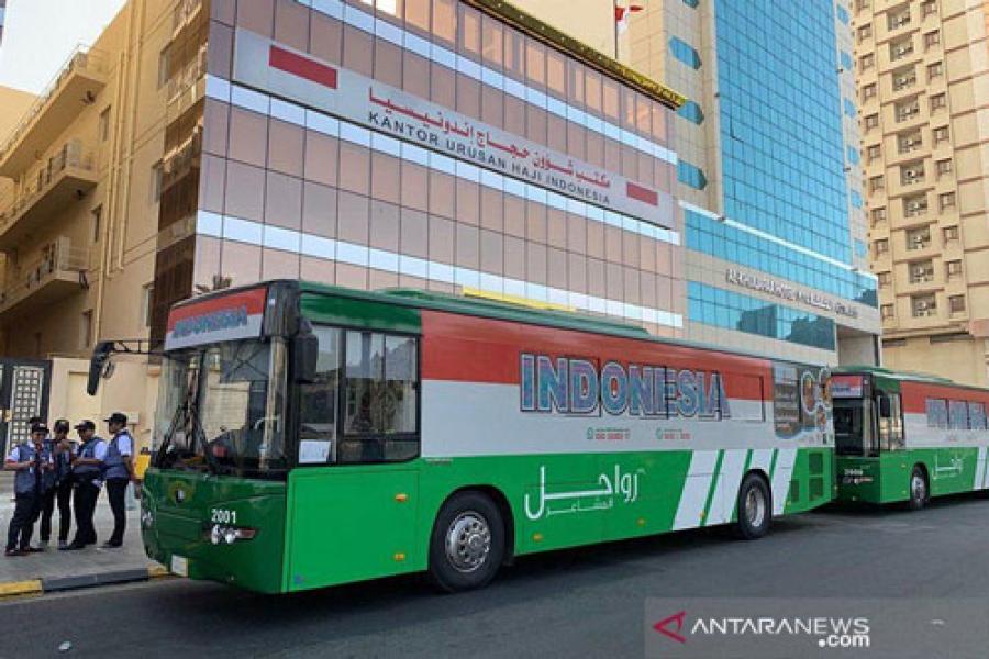 Bus Shalawat, Gratis Antar Jamaah Shalat 5 Waktu ke Masjidil Haram