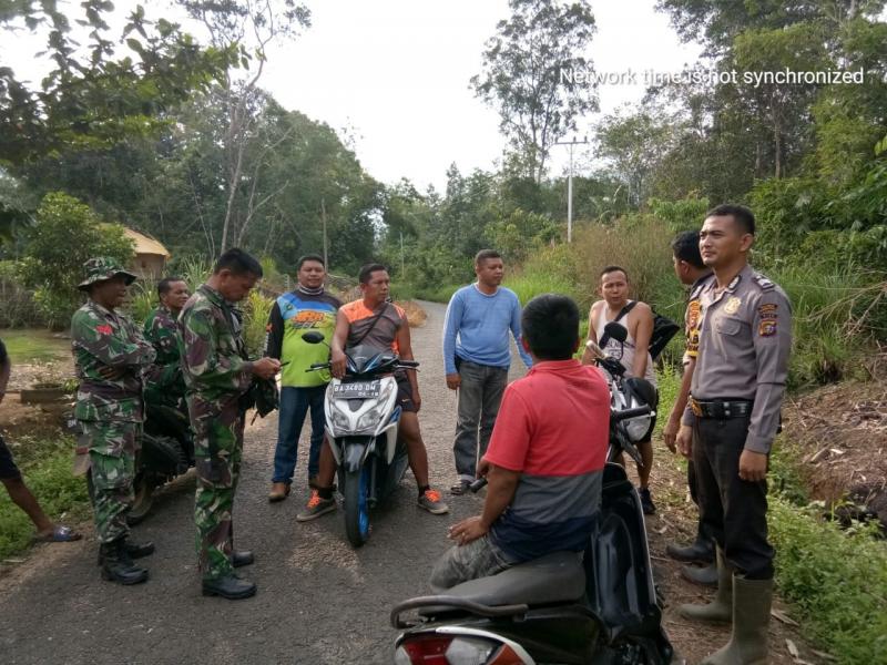 Cegah Terjadinya Kebakaran Hutan dan Lahan, Team Gabungan Karlahut 2019 Sosialisasi ke Warga Desa Cimpang Kanan