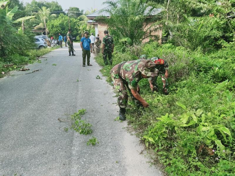 Dukung Program TMMD Ke 105 Kodim KPR, Koramil 07 Kampar Laksanakan Jumat Bersih
