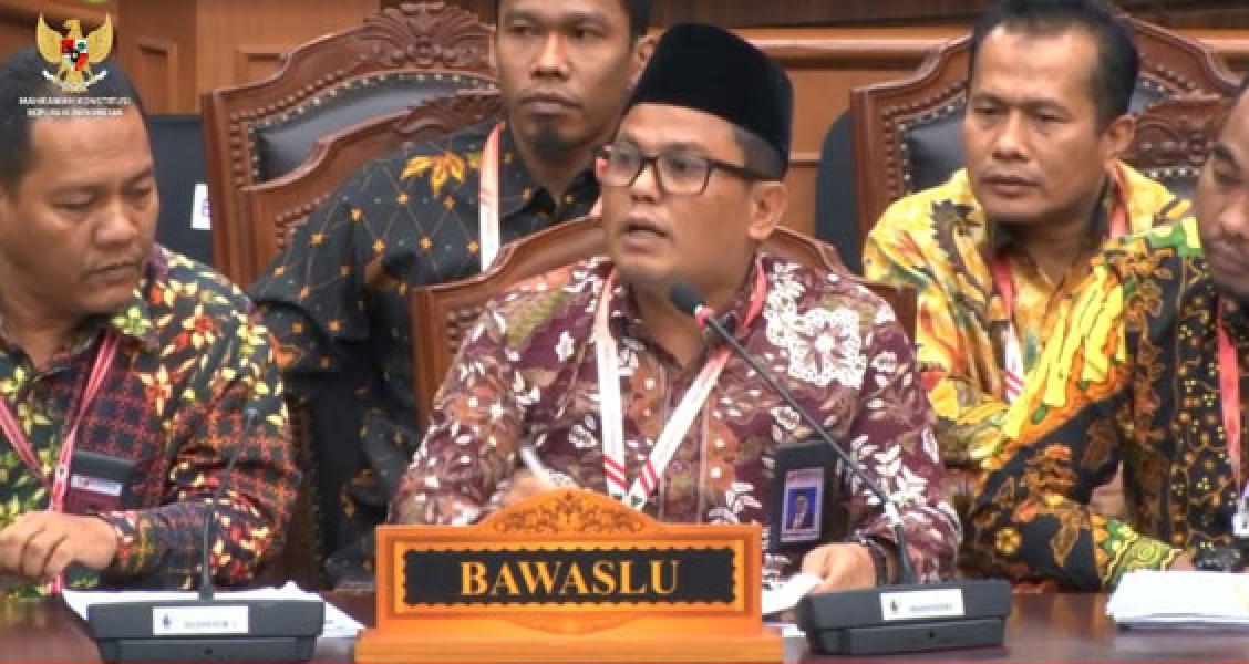 Hadiri Sidang Pemeriksaan Saksi Di MK, Bawaslu Riau Jelaskan Perkara Nasdem dan PDIP