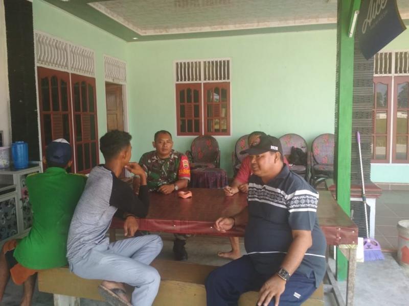 Jalin Keakraban, Babinsa Koramil 05/Kampar Kiri Lakukan Komsos Kepada Warga Binaan