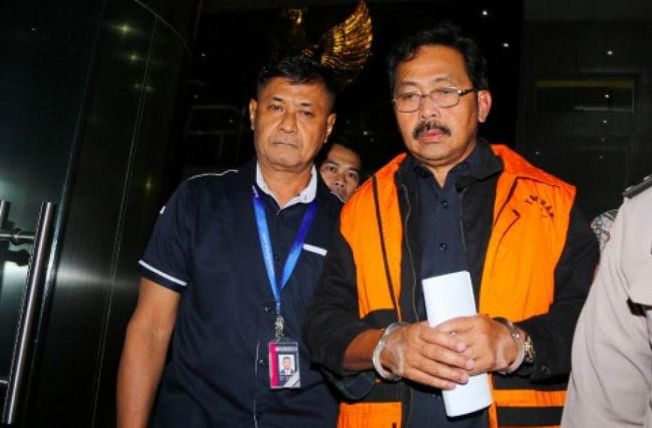 KPK Sebut Uang Miliaran Rupiah Berserakan di Rumah Dinas Gubernur Kepri Nurdin Basirun