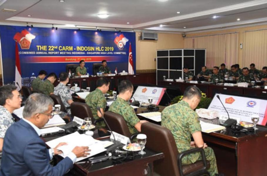 Panglima TNI Bersama Pangab Singapura Pimpin Sidang CARM Indosin HLC Ke-22 di Bandung