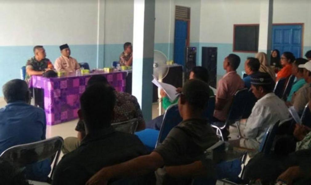 Semangat TMMD Ke 105 Kodim 0313/KPR, Babinsa Koramil 11 Tambusai Sosialisasi Karlahut