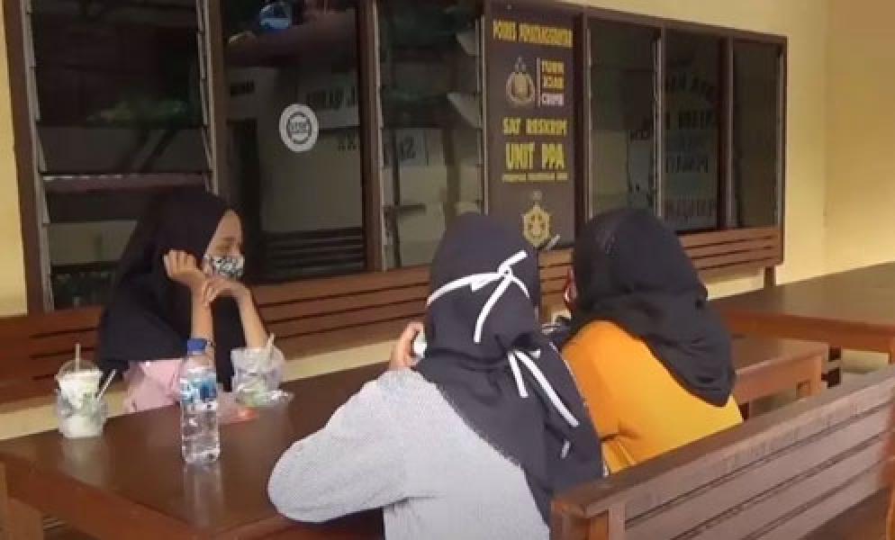 2 Tahun Cabuli Anak Tiri, Tukang Pangkas di Pematangsiantar Menangis saat Ditangkap