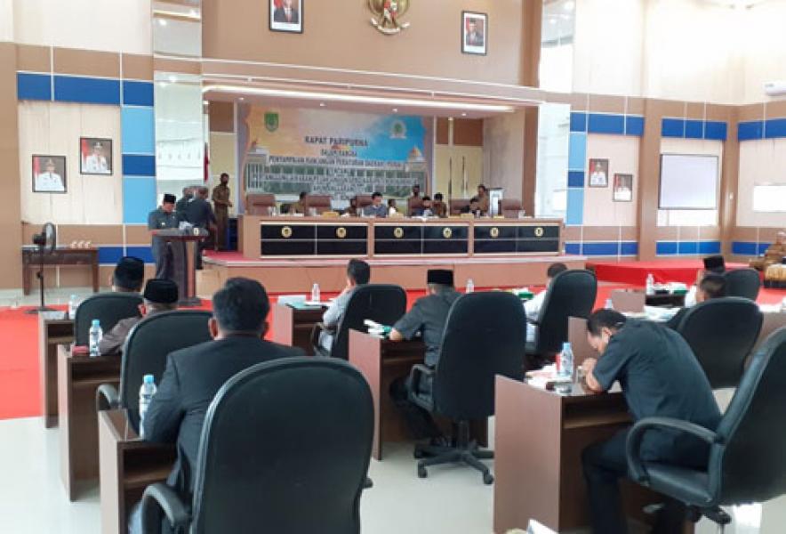 Bupati Suyatno Sampaikan Ranperda Pertanggungjawaban APBD 2019