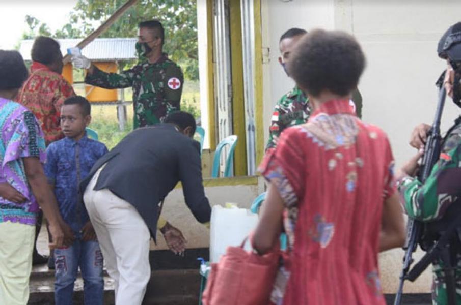 Hadapi New Normal, Satgas Yonif 125/Simbisa Himbau Warga Tetap Waspada dan Patuhi Protokol Kesehatan