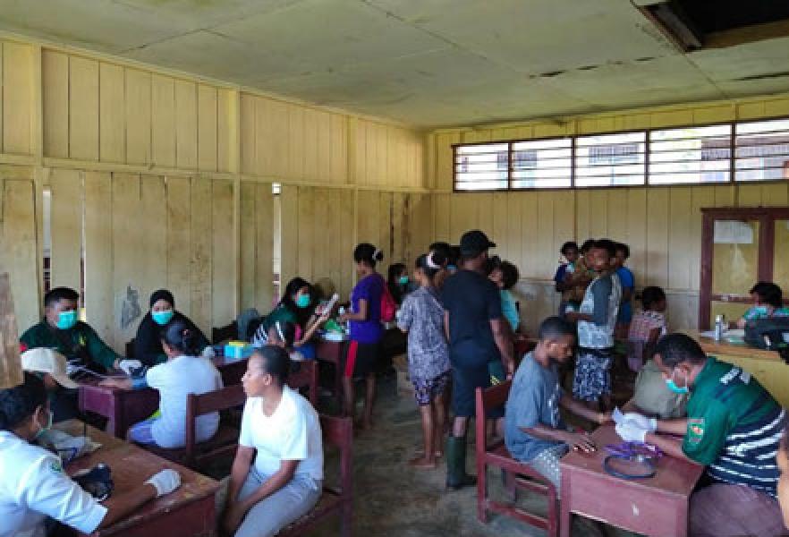 Pengobatan Massal TMMD 108 Kodim 1709/Yawa, Diserbu Ratusan Warga Natabui