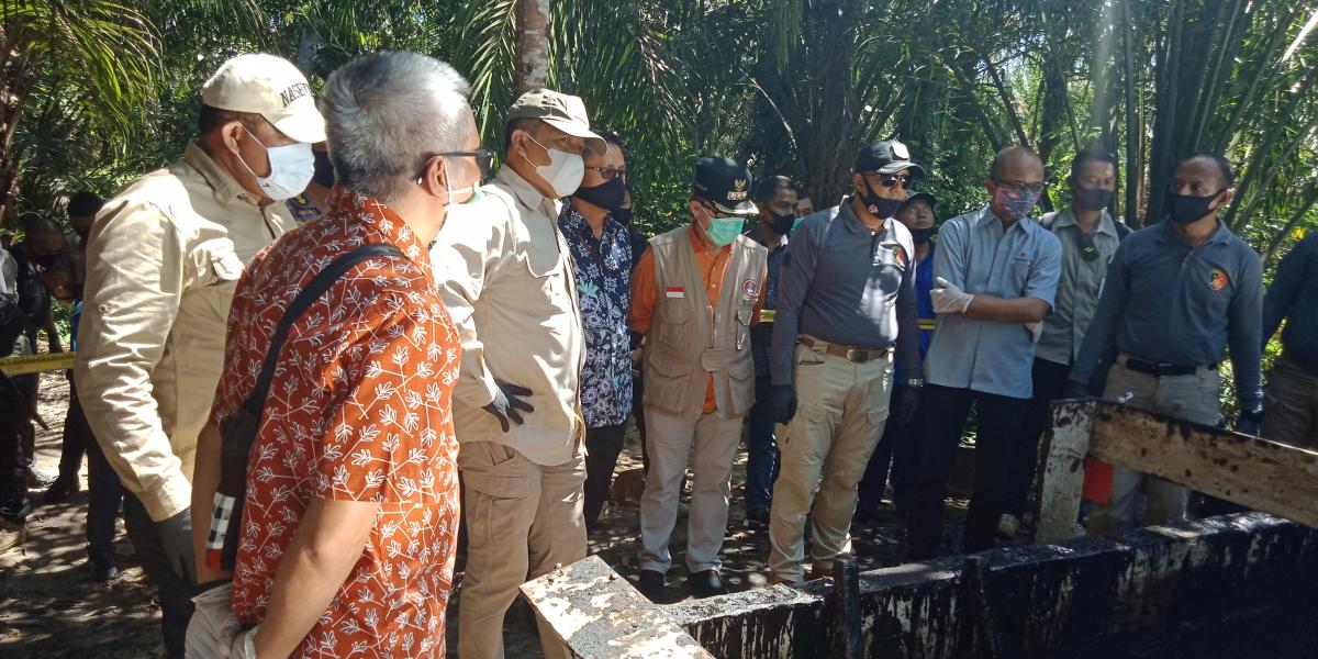 Polda Riau Grebek Tempat Pengolahan Minyak Mentah llegal di Dumai