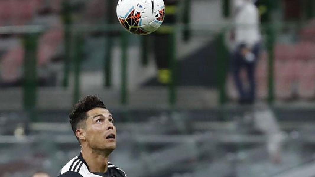 Ronaldo Beri Ancaman Serius untuk Lewandowski