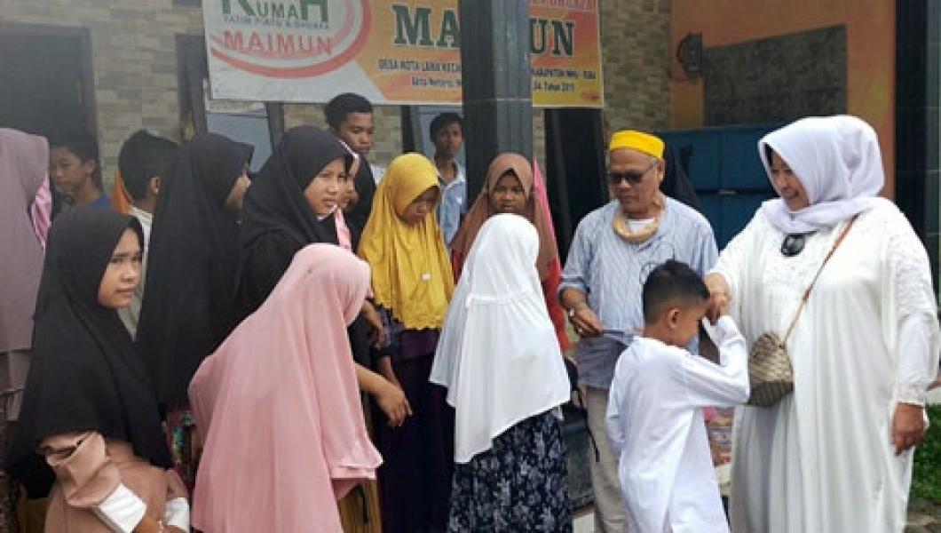SYI`AR Sambangi Panti Asuhan Maimun, Kiat Sukses Siti Aisyah Meraih Cita-Cita