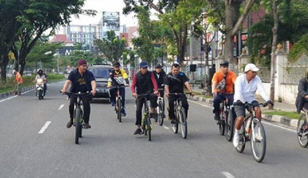 Tak cuma Menyehatkan, Ustaz Abdul Somad Sebut 7 Manfaat Bersepeda