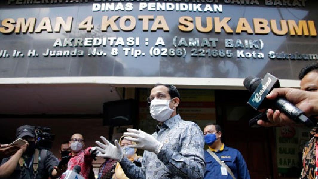 Terobosan Nadiem, Dana BOS Bisa Untuk Beli Pulsa Loh!