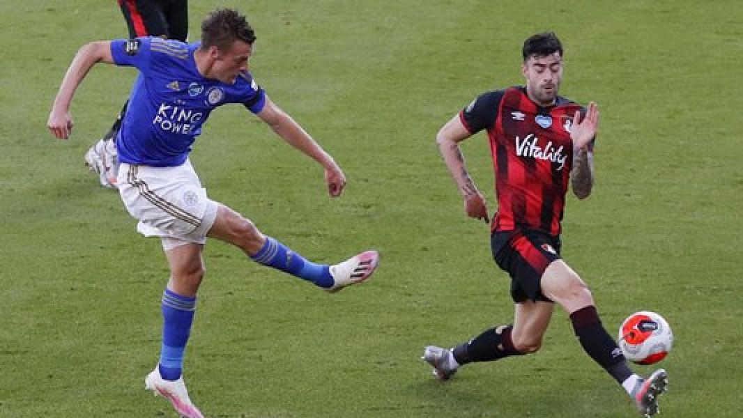 Top Skor Liga Inggris: Vardy Melesat Meski Leicester Hancur